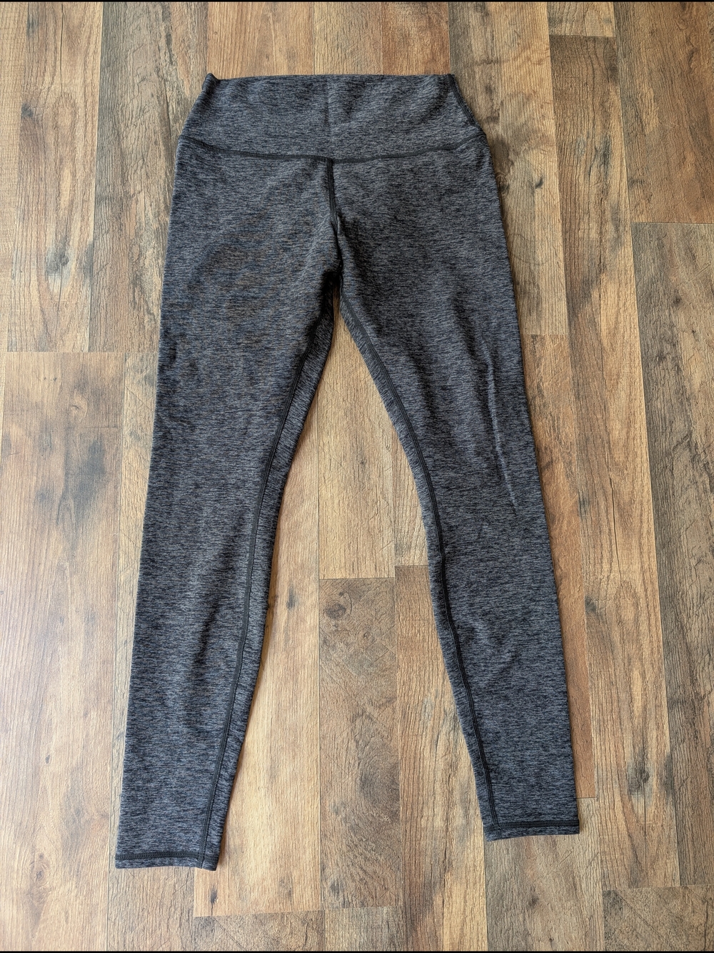 ALO Yoga Heathered Charcoal Performance Leggings